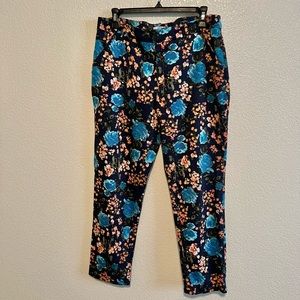 Floral Cropped Pants
